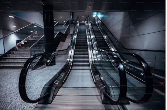 Cost vs. Value: Is Full Escalator Replacement the Right Choice?